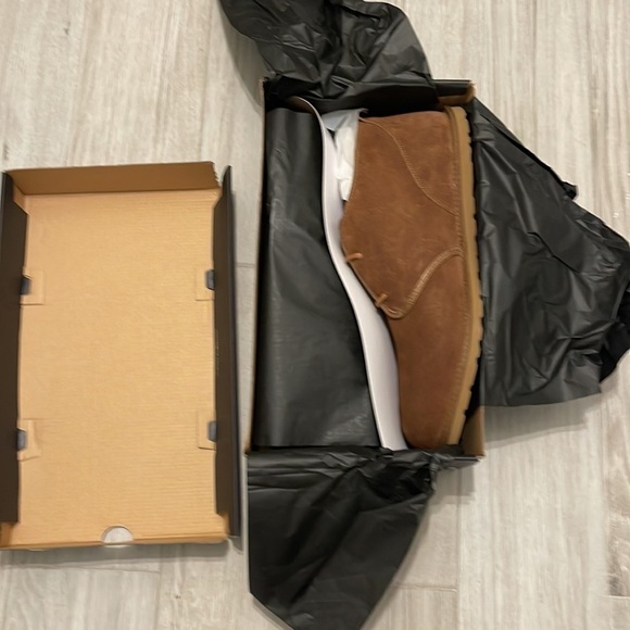 UGG Boot - Picture 9 of 10